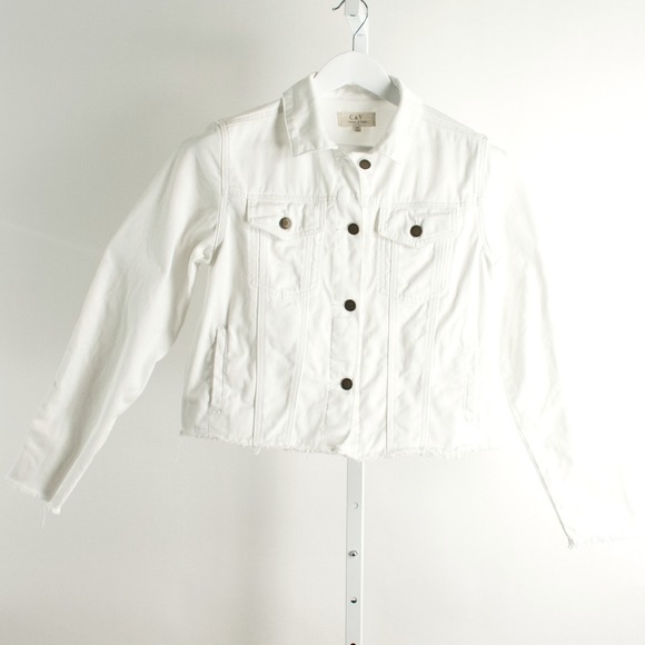 C&V Chelsea & Violet Jackets & Blazers - C&V Chelsea Violet White Denim Jacket Raw Hem Frayed Cropped Size M